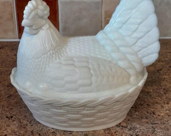 Vintage Unusual White Milk Opal Pyrex Glass Chicken Hen Egg Keeper Storage