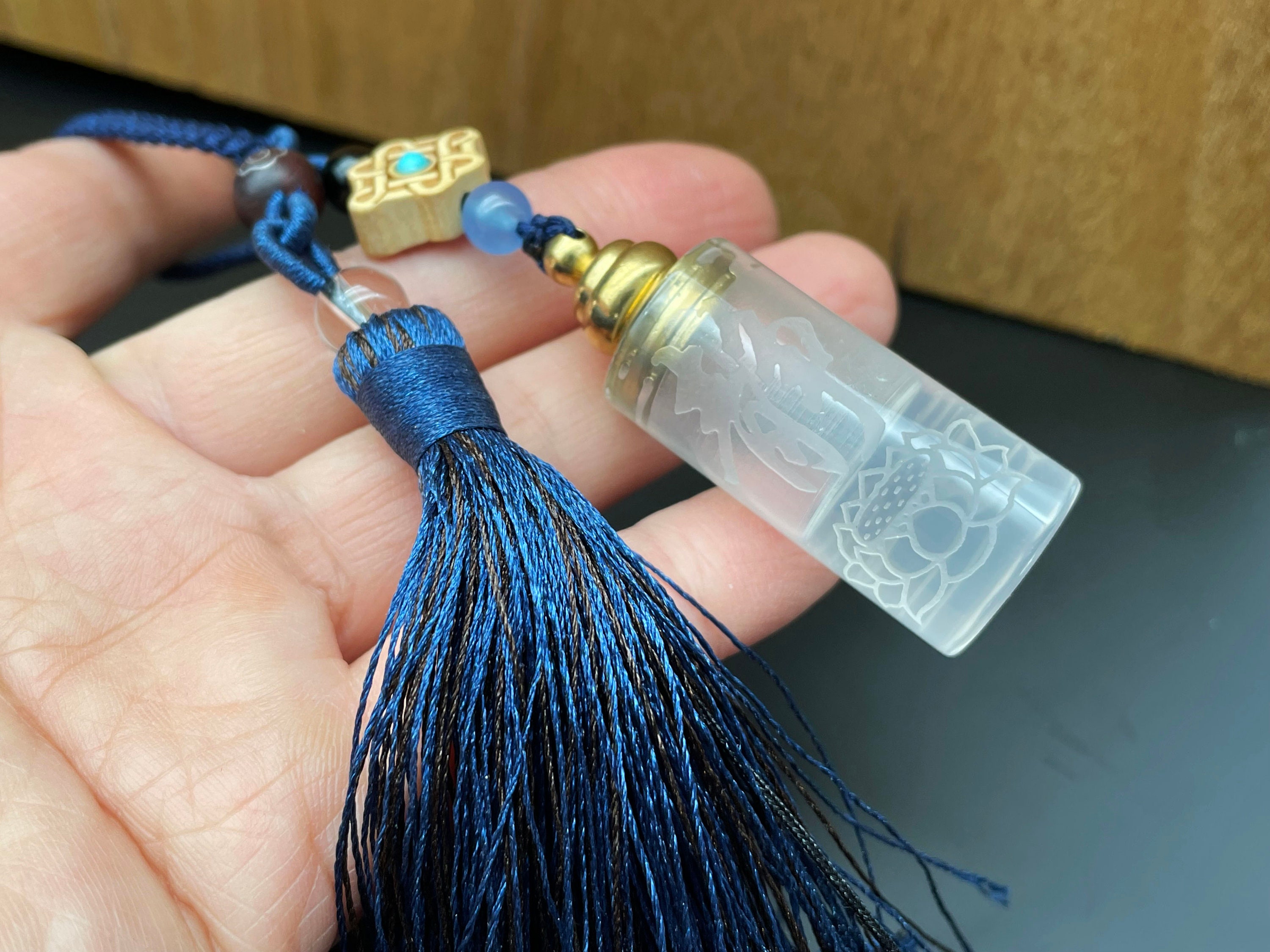 Charme Auto Quartz Bleu Avec Diffuseur D'huile - Fait Main, Pour Clés Ou Sac