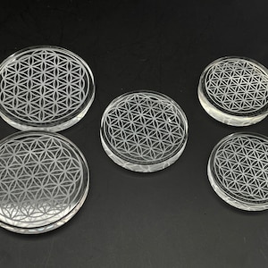 Clear Quzrtz Crystal, Carved Flower of life, Handmade Jewelry, Healing crystal and stone A030305