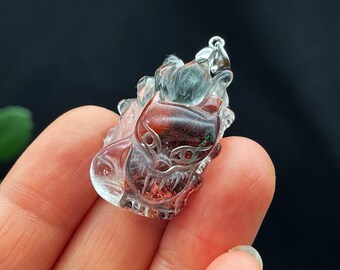 天然レッドルチルクォーツ彫刻九尾狐、手彫り九尾狐ペンダント、天然