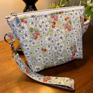 Quilted Strawberry Print Cotton Wristlet Zipper Clutch with removable strap