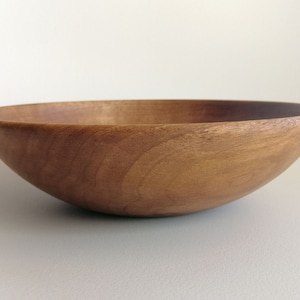 Buddha Bowl / Flared bowl in food and ecological walnut wood
