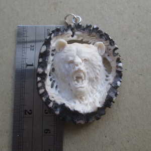 Geschnitzte Geweih Anhänger, Hirsch Horn Bali Bone Carving mit Sterling Silber Anhänger PD14210622