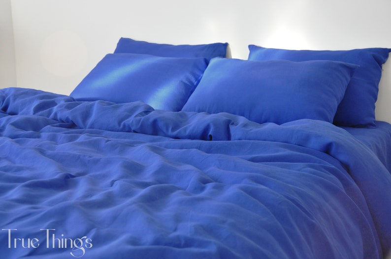 Royal blue linen duvet cover 1 duvet cover Softened linen Comforter cover Coconut buttons Ribbon ties Hidden closure Stonewashed image 7