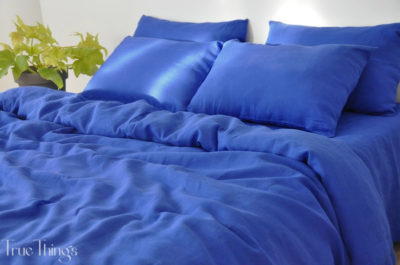 Royal blue linen duvet cover 1 duvet cover Softened linen Comforter cover Coconut buttons Ribbon ties Hidden closure Stonewashed image 3