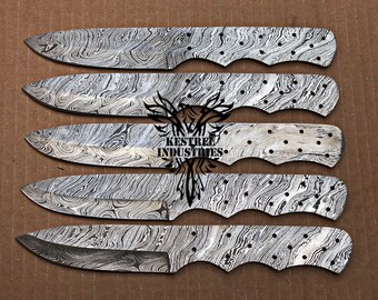 Parti med 5 Damaskusstålsblad, tomma blad, för knivtillverkningstillbehör, tomma blad med full tånge, knivtillverkningstillbehör (BB-452)