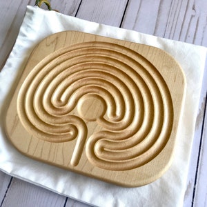 Light Wood Classical Finger Labyrinth, Wide Grooves, Cretan Hand Labyrinth, Prayer Labyrinth for Meditation Walk, Mindfulness Finger Maze