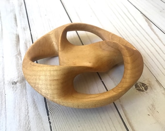 Triquetra Mobius Strip-like Wood Carving - Trefoil Math Sculpture - Celtic Knot Math Art Abstract Sculpture | Valentine Gift for Him
