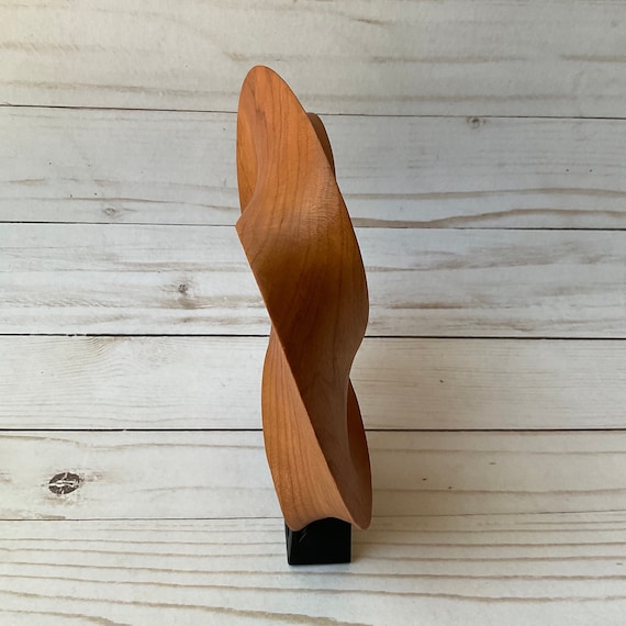 Quadruple-folded Mobius Strip-like Cherry Wood Carving, 7