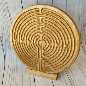 Large 10&quot; Chartres-style mediation labyrinth, wooden finger labyrinth for prayer and mindfulness and stress relief, 11-circuit