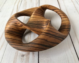 Triquetra Mobius Strip-like Wood Carving - Trefoil Math Sculpture - Celtic Knot Math Art Abstract Sculpture | Father's Day Gift