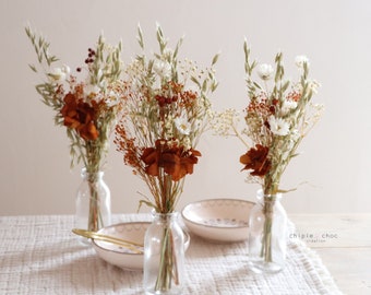 Lot of small bouquets of dried flowers and vase - Boho decoration -