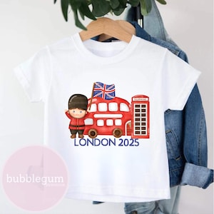 Londra 2025 PNG, autobus rosso di Londra e soldato, design di sublimazione di Londra, maglietta estiva per bambini, monumenti di Londra, download digitale istantaneo