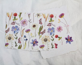 Ensemble floral avec des fleurs colorées dans le style herbier - Collection d’aquarelles fleurs sèches - Ensemble de papier fait main - Décoration de journal indésirable