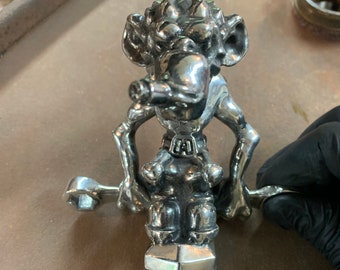 Metal Knuckle Dragger Hood Ornament: Rat Rod Bad Monkey Series