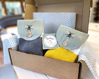 A Pair of Tidy Towels with a Sophie Allport Bee Hanging Loop - for your Aga / Kitchen / Bathroom / Cloakroom / Motorhome / Van