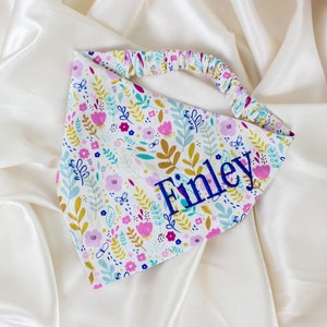 Embroidered Personalized Dog Bandana, White Floral Dog Bandana, Custom Dog Scarf, Custom Name Puppy Bandana with Flowers