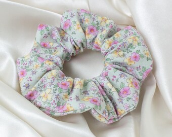 Pastel Floral Scrunchie, Sage Green Scrunchy with Watercolor Flowers, Hair Tie, Best Friend Gift, 90s Clothing