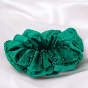 Chouchou pour cheveux en velours vert