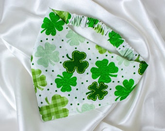 St Patricks Day Dog Bandana, Four Leaf Clover Dog Scarf, White and Green Dog Handkerchief, Dog Mom Gift