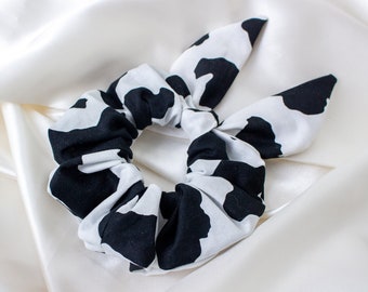Cow Print Bow Scrunchie, Cow Bow Scrunchy, Bow Scrunchies, Hair Ties, 90s Clothing, Retro, Gift for Her, Hair Accessories