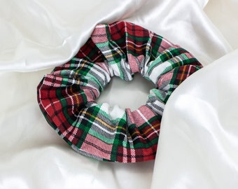 Cozy Plaid Scrunchie, Christmas Holiday Scrunchy, Winter Holiday Scrunchies, Red and Green, Christmas Gifts, Gift for Women