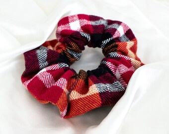 COZY Flannel Scrunchie, Burgundy Scrunchy for Autumn, Scrunchies, 90s Clothing, Hair Ties, Hair Accessories