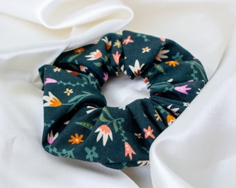 Dark Green Boho Floral Scrunchie, Flower Scrunchy, Flowers Hair Ties, 90s Clothing, Wildflower, Gift for Women