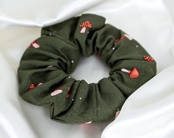 Woodland Mushroom Scrunchie, Forest Green Scrunchy, Fall Scrunchies, Autumn Mushrooms Hair Ties, Gift for Her