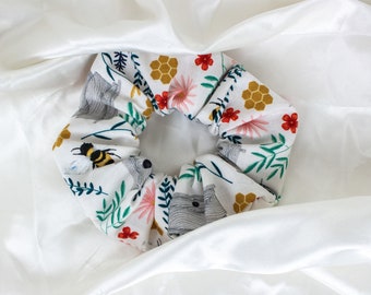 Bee Scrunchie, White Bumble Bee Scrunchies, Bumblebee Scrunchy, Bees, Hair Accessories, Gift for Her, Hair Ties, 90s Clothing