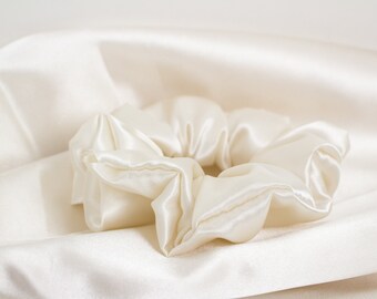 Silk Satin Scrunchie, Ivory, Silk Satin Scrunchies, Handmade, Soft, Handmade Scrunchy, 90s Clothing, Gift for Her