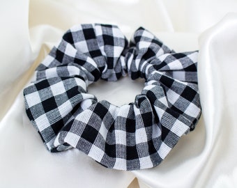 Gingham Scrunchie, Buffalo Plaid Scrunchies, Plaid Scrunchy, Gift for Her, Hair Accessories, Hair Ties, 90s Clothing, Retro, Gift for Women