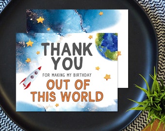 Kosmiczna kartka urodzinowa z podziękowaniami: projekt z motywem kosmosu (do pobrania w wersji cyfrowej)