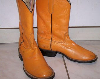 Botas Logan Roper vintage: Talla 8 de mujer (talla 6.5 de hombre), color calabaza.