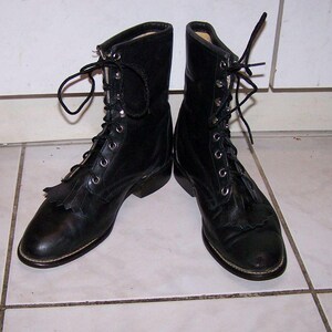 Granny boots roper kiltie western Laredo black leather upper US womens size 9 M gently worn very good condition free US shipping
