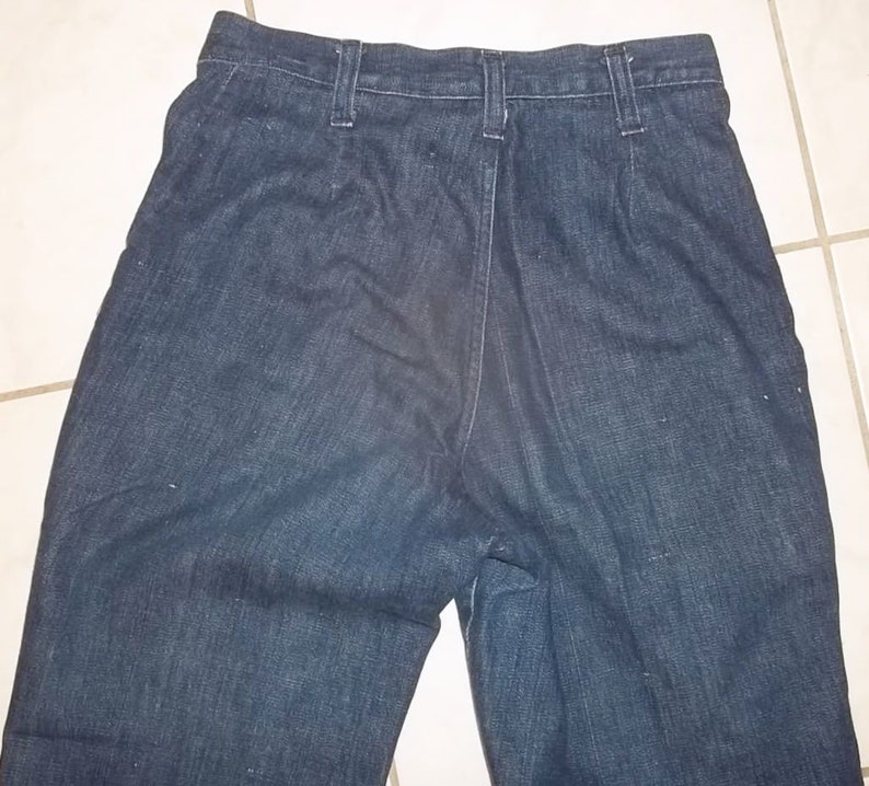 Vintage bell bottom jeans hippie high rise blue indigo waist zip fly big bells W28 L31 gently worn laundered presentable collectible
