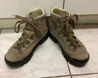 Vintage Raichle Mens Leather Mountaineering Hiking Boots  display picture 1