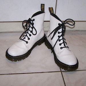 Dr. Martens Luana White Leather Boots - UK 5 / US Women&#39;s 7