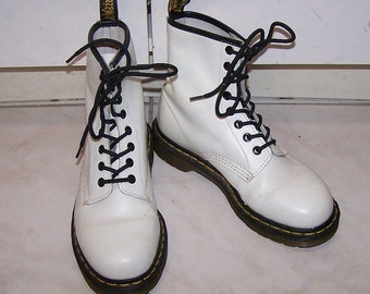 Doc Martens 1460 White Leather Boots: Air Wair Soles, UK6 US7 EU38
