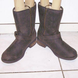 Ugg boots engineer harness sheepskin warm winter brown US womens size 8.5 M barely worn excellent condition with free US shipping