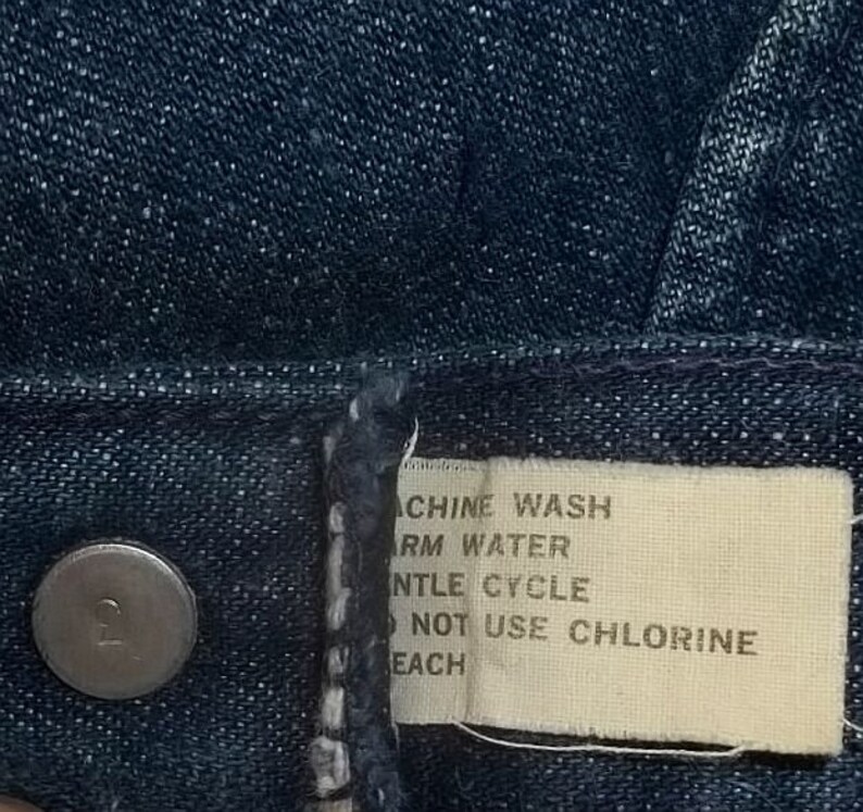 Vintage bell bottom jeans hippie high rise blue indigo waist zip fly big bells W28 L31 gently worn laundered presentable collectible