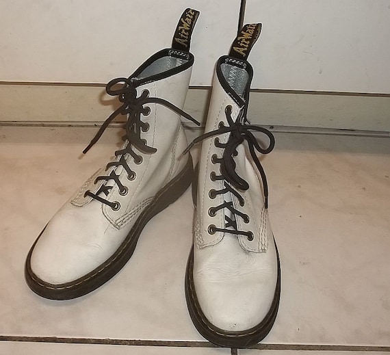 Dr. Martens 1460 Zavala White Leather Boots - Women display picture 2