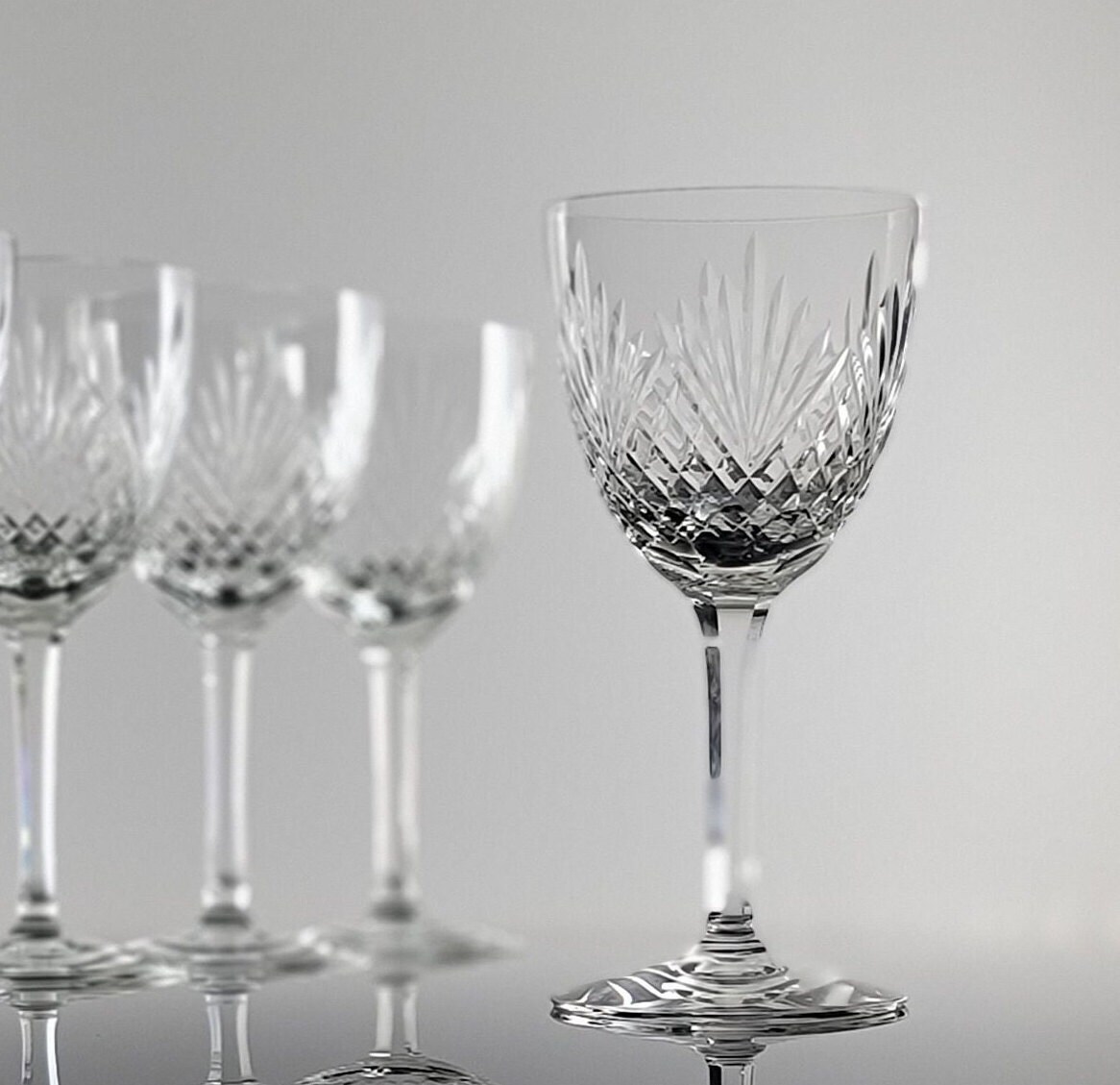 Tiffany Wine Glasses Setnull