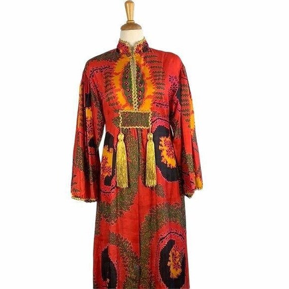 Vintage Wilson Folmar Red Silk Print Kaftan