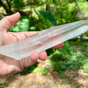 Large Lemurian Quartz Crystal | Healing Point, High Vibration Stone, Meditation & Spiritual Growth, Energy Amplifier.