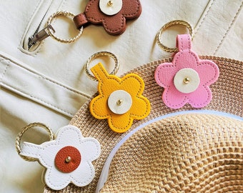 Hat Clip for Travel Trip, Flower Shape Leather Hat Clip for Bag Backpack Tote Luggage, Keychain Accessory for Hat, Gift for Daily Matching