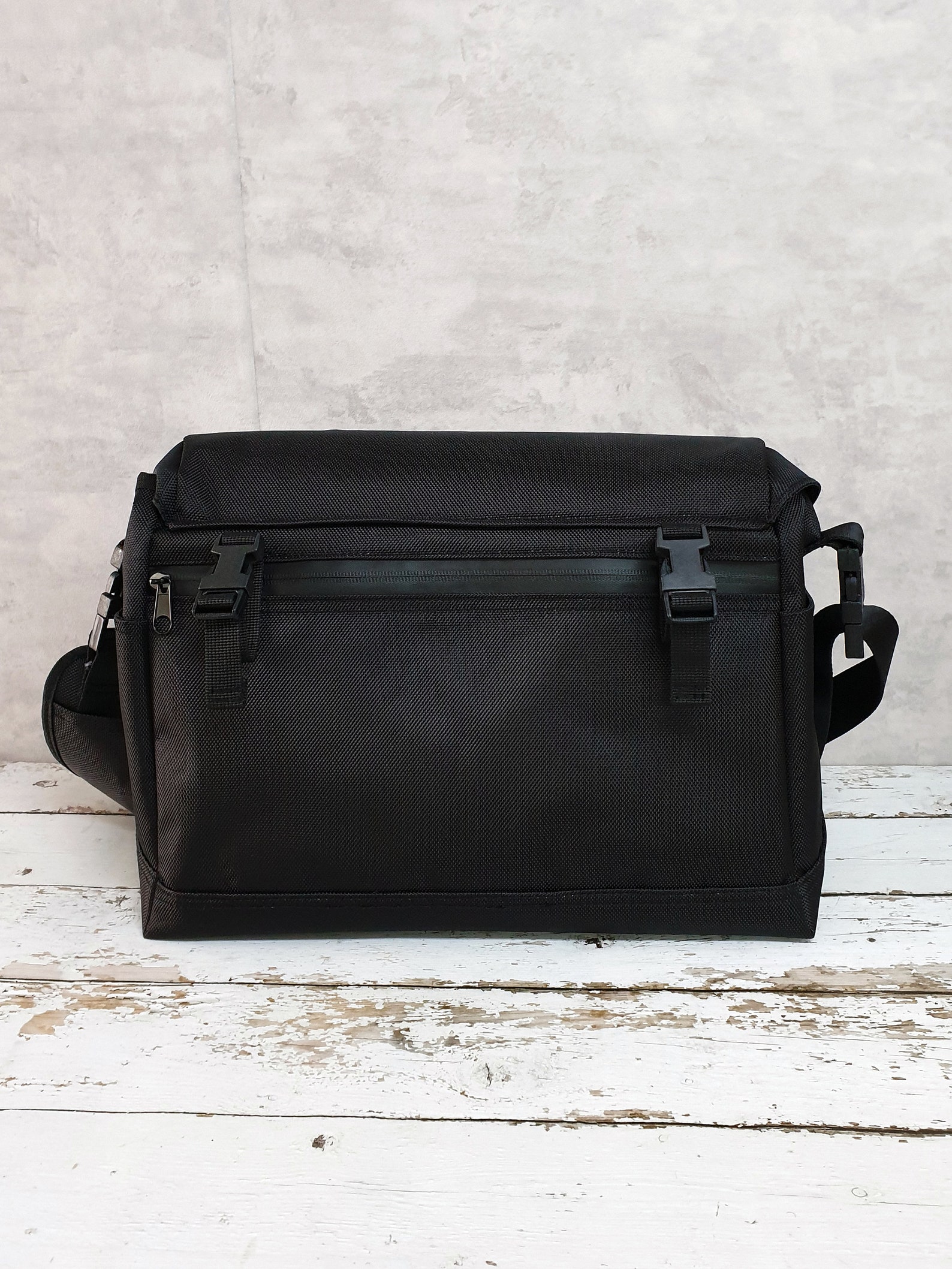 Minimalist Messenger Bag Etsy