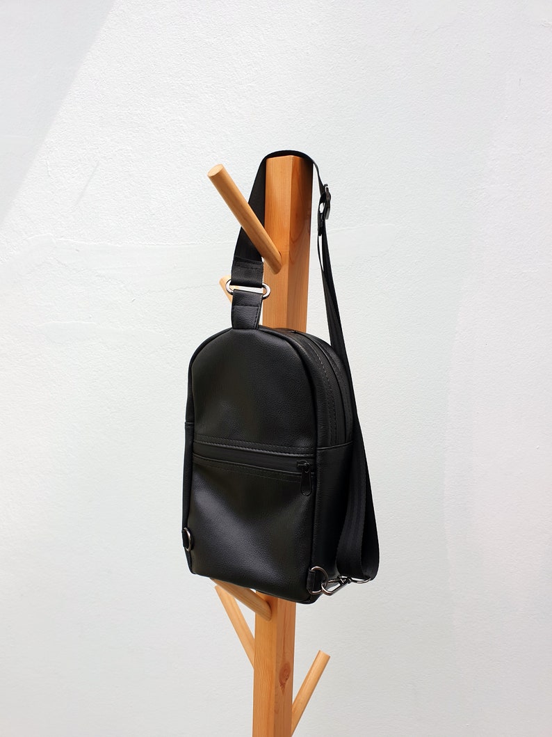 For The Minimalist Bags Reviews IUCN Water