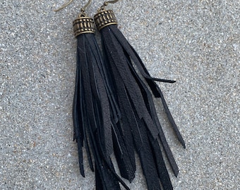 Black leather tassel earrings, leather tassels, leather earrings, black earrings, black jewelry, boho, western, fringe, fringe earrings