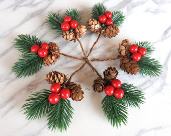 10pcs Mini real pinecones with red Berries, Christmas Evergreen Pine Branches and Holly Berries,  Pine Needles for Christmas Decorations